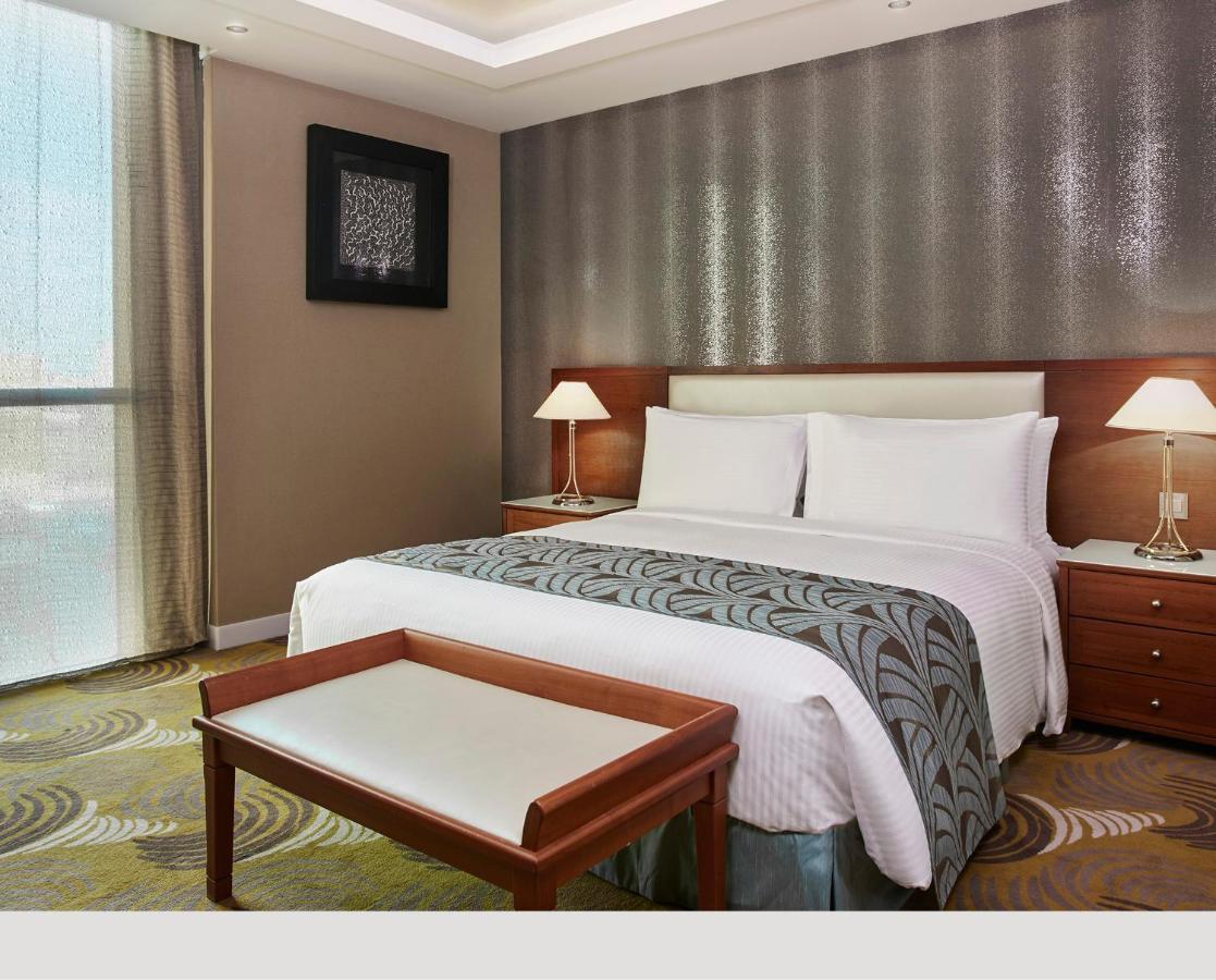 Holiday Inn Kuwait Al Thuraya City, An Ihg Hotel Kuwait City Esterno foto